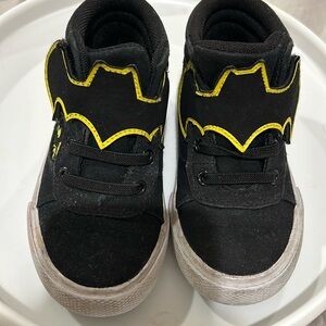 Toddler Batman size 7 sneaker.